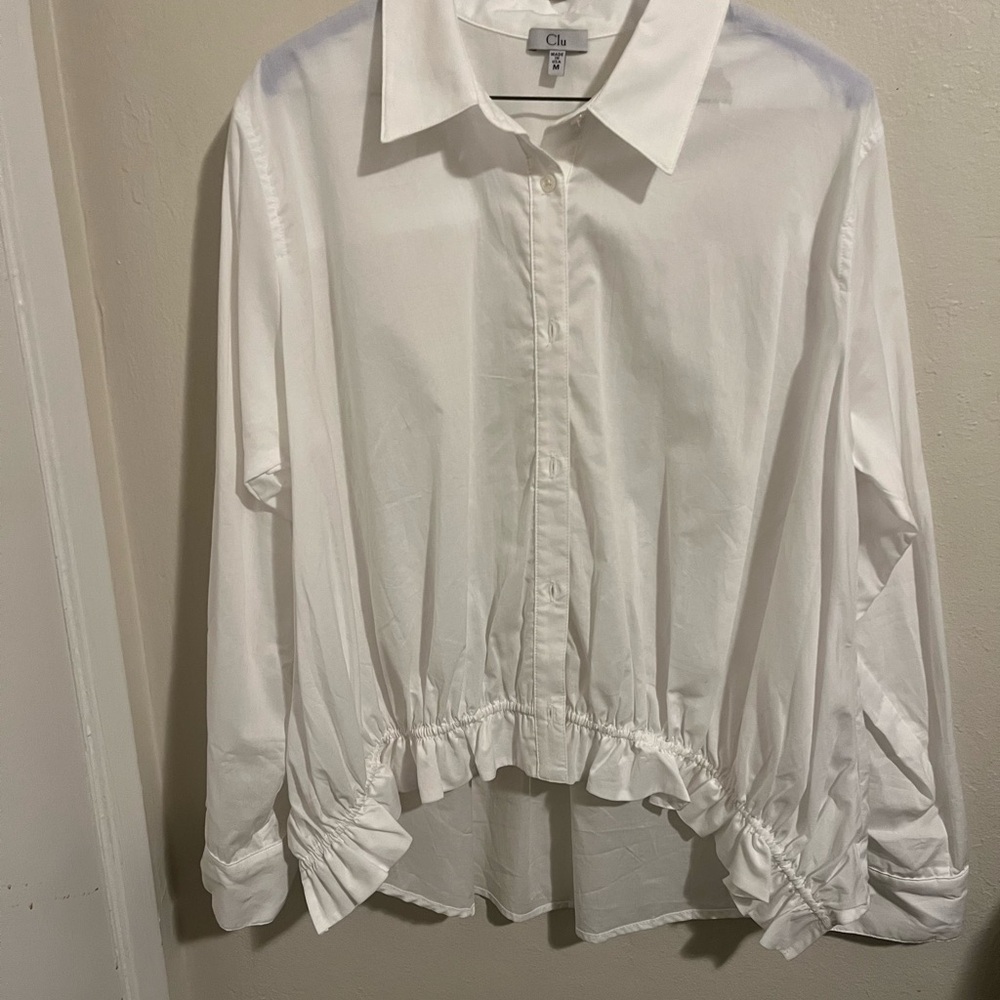 Clu White cropped shirt with elasticized ruffle hem
